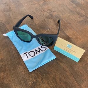 TOMS sunglasses